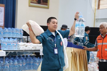 701055684.jpg