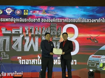 757700374_1.jpg